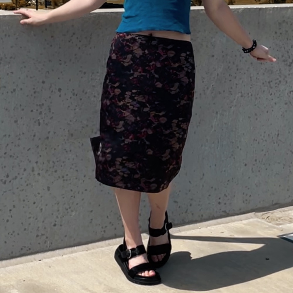 90s low rise satin skirt